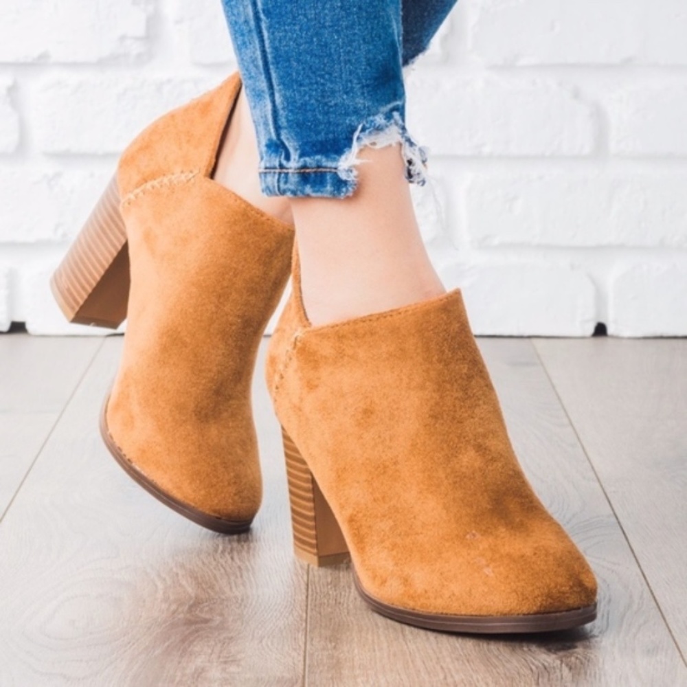 Camel Vegan suede Autumn Almond Toe bootie - Picture 3 of 3